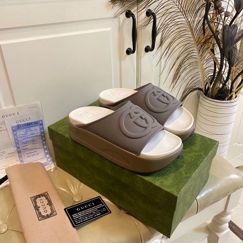 Gucci Interlocking G White Grey Premium Slide