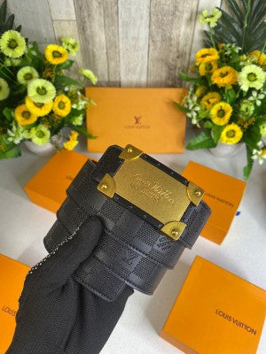 LOUIS VUITTON BELT WID OG BOX