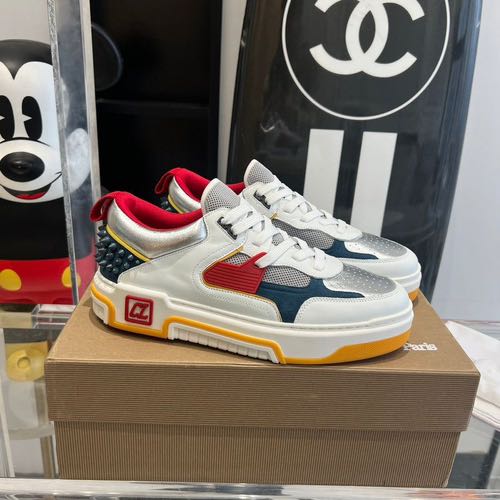 CHRISTIAN LOUBOTIN TITAN CALF LEATHER LOW TOP SNEAKER