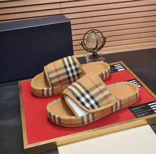 Burberry Velcro Premium Slide