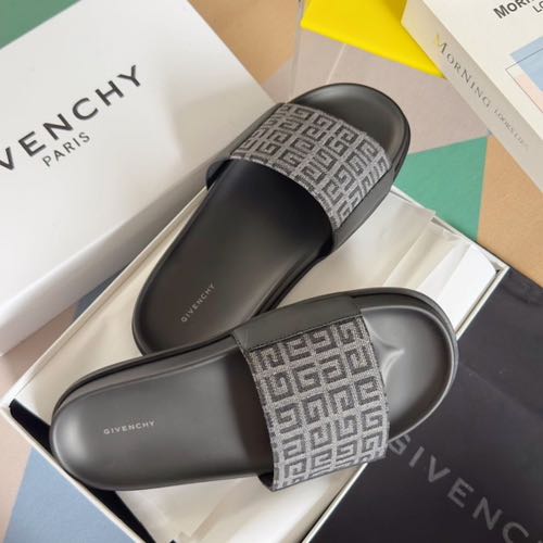 Givenchy Premium Slide