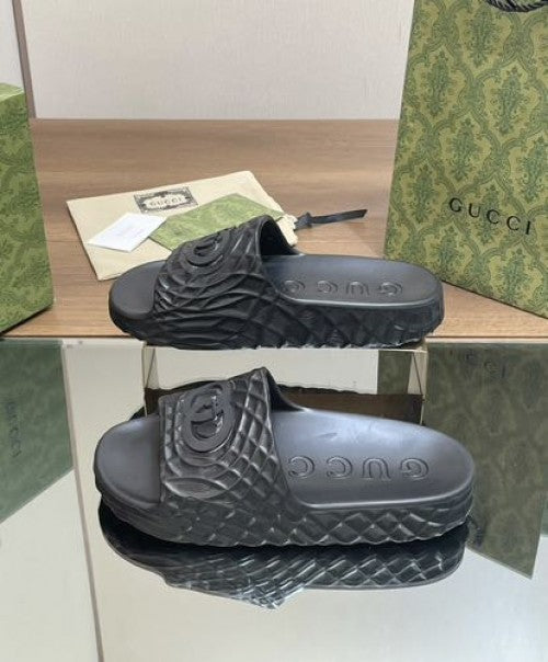 Gucci Interlocking G Black Premium Slide