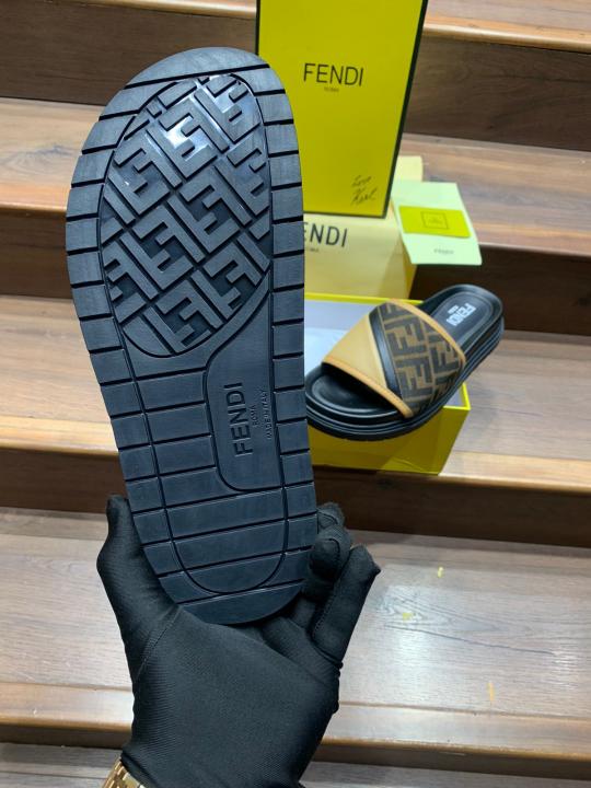 Fendi Diagonal Premium Slide