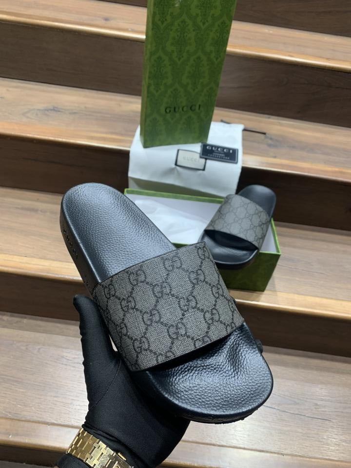 Gucci Interlocking Gg Premium Slide