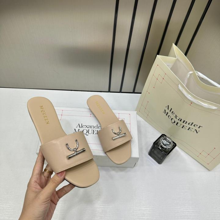 Alexander Mcqueen Alex Leather For Women With OG Box & Carry Bag Beige 1892