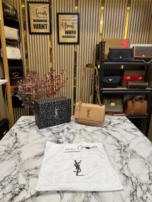 (Ysl) Yves Saint Laurent Sunset Bag With Box And Dust Bag (Apricot) (V-2435)