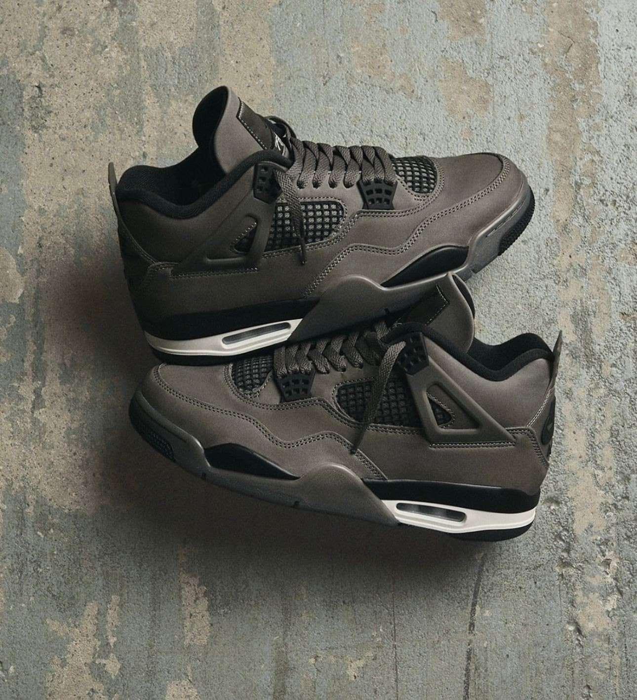 Air Jordan 4 Cave Stone & Black