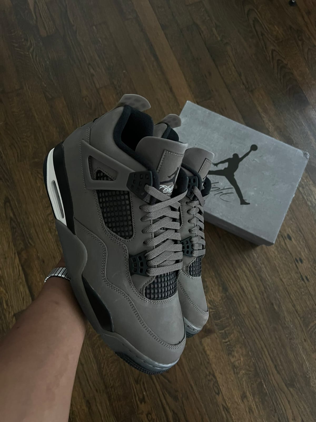 Air Jordan 4 Cave Stone & Black